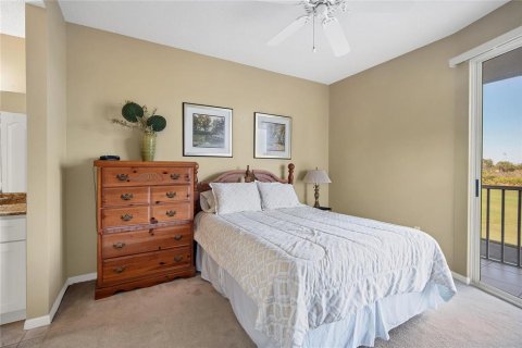 Condo in Sarasota, Florida, 2 bedrooms  № 2203113 - photo 13