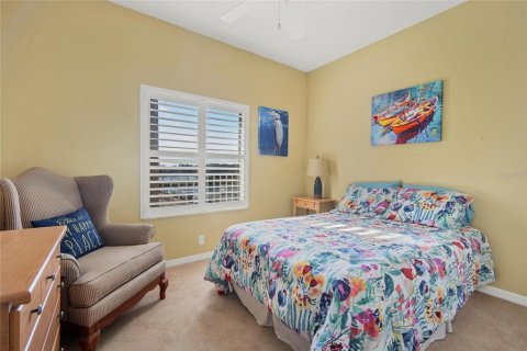 Condo in Sarasota, Florida, 2 bedrooms  № 2203113 - photo 17