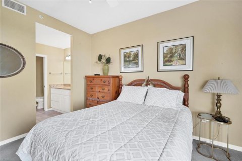 Condo in Sarasota, Florida, 2 bedrooms  № 2203113 - photo 14