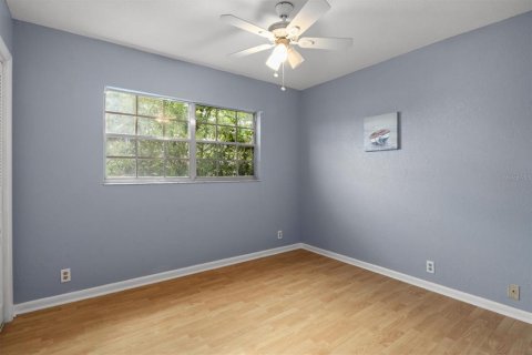 House in Winter Haven, Florida 4 bedrooms, 211.82 sq.m. № 2394448 - photo 17