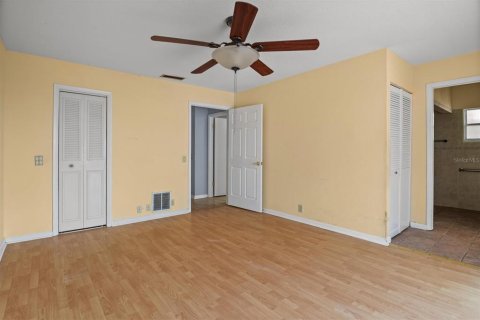 House in Winter Haven, Florida 4 bedrooms, 211.82 sq.m. № 2394448 - photo 29