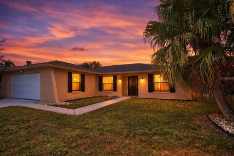Casa en Kissimmee, Florida 3 dormitorios, 127.46 m2 № 2141402