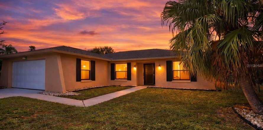 House in Kissimmee, Florida 3 bedrooms, 127.46 sq.m. № 2141402