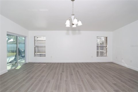 House in Kissimmee, Florida 3 bedrooms, 127.46 sq.m. № 2141402 - photo 20