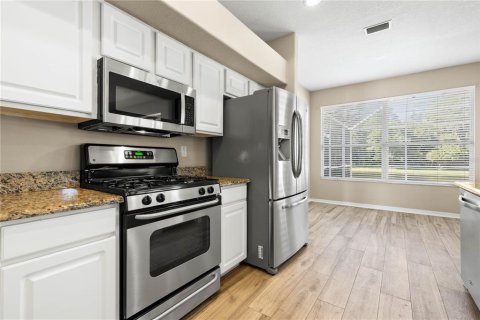 Villa ou maison à louer à Palm Harbor, Floride: 4 chambres, 267.37 m2 № 2424258 - photo 15