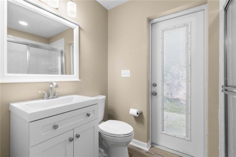 Villa ou maison à louer à Palm Harbor, Floride: 4 chambres, 267.37 m2 № 2424258 - photo 20