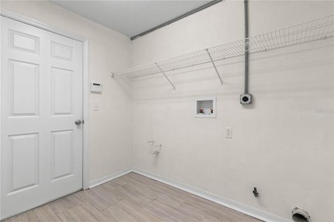 Villa ou maison à louer à Palm Harbor, Floride: 4 chambres, 267.37 m2 № 2424258 - photo 10