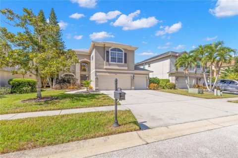 Villa ou maison à louer à Palm Harbor, Floride: 4 chambres, 267.37 m2 № 2424258 - photo 2