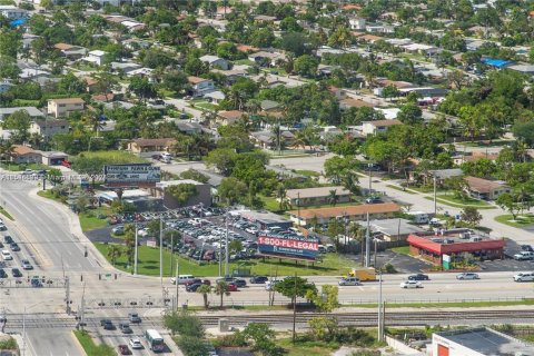 Купить коммерческую недвижимость в Помпано-Бич, Флорида № 1985121 - фото 7