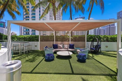 Condominio en venta en Miami, Florida, 1 dormitorio, 68.38 m2 № 2075686 - foto 23