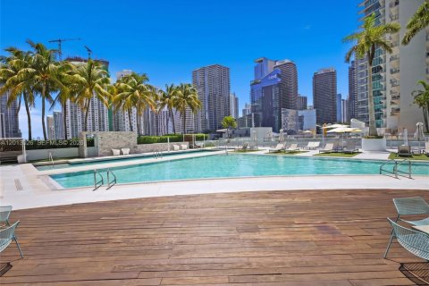 Condominio en venta en Miami, Florida, 1 dormitorio, 68.38 m2 № 2075686 - foto 22