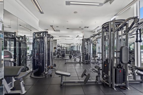 Condominio en venta en Miami, Florida, 1 dormitorio, 68.38 m2 № 2075686 - foto 26