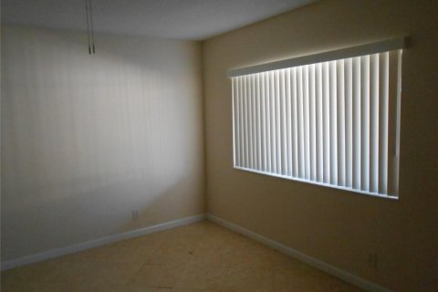 Condominio en alquiler en Fort Lauderdale, Florida, 1 dormitorio, 65.03 m2 № 1049915 - foto 1