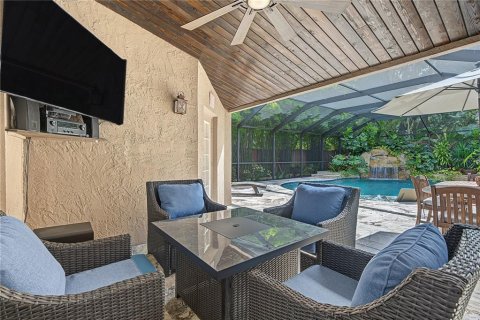 House in Tampa, Florida 4 bedrooms, 270.9 sq.m. № 2428861 - photo 24