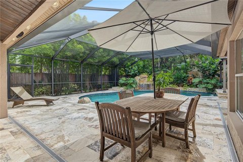 House in Tampa, Florida 4 bedrooms, 270.9 sq.m. № 2428861 - photo 25