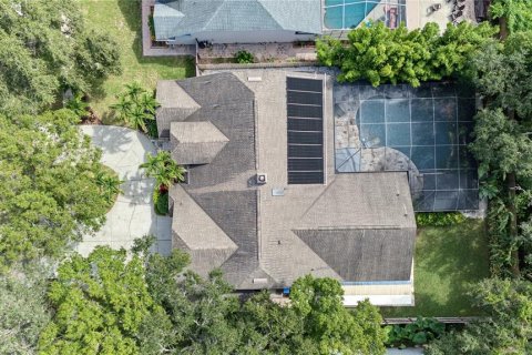 House in Tampa, Florida 4 bedrooms, 270.9 sq.m. № 2428861 - photo 3