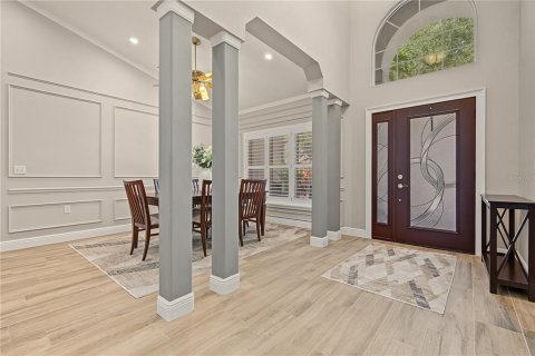 House in Tampa, Florida 4 bedrooms, 270.9 sq.m. № 2428861 - photo 8
