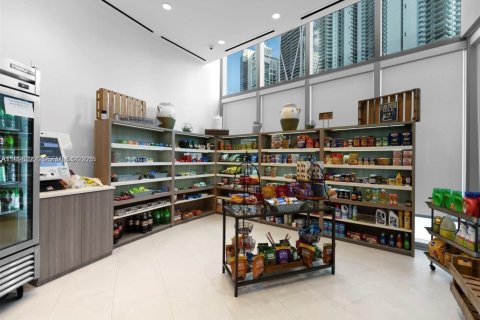 Copropriété à vendre à Miami, Floride: 2 chambres, 139.17 m2 № 1983991 - photo 18