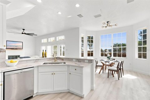 Villa ou maison à vendre à Merrit Island, Floride: 5 chambres, 288 m2 № 2325039 - photo 24
