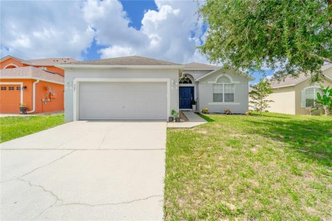 House in Dundee, Florida 3 bedrooms, 150.13 sq.m. № 1813612 - photo 3