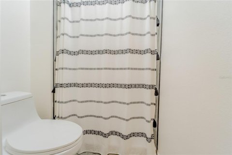 House in Dundee, Florida 3 bedrooms, 150.13 sq.m. № 1813612 - photo 23