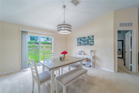 House in Dundee, Florida 3 bedrooms, 150.13 sq.m. № 1813612 - photo 18