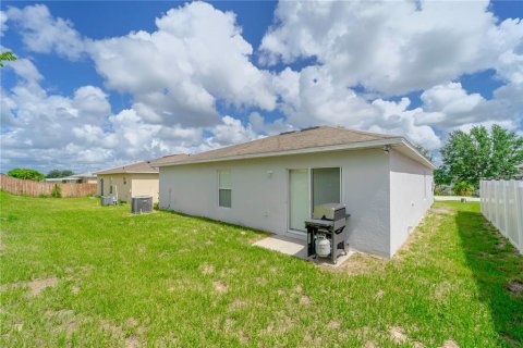 House in Dundee, Florida 3 bedrooms, 150.13 sq.m. № 1813612 - photo 30