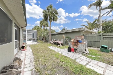 Casa en venta en Belleair Beach, Florida, 2 dormitorios, 175.03 m2 № 1592843 - foto 18
