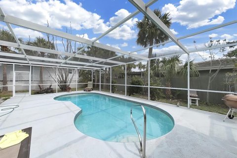 Casa en venta en Belleair Beach, Florida, 2 dormitorios, 175.03 m2 № 1592843 - foto 20