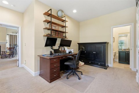 Townhouse in Palm Harbor, Florida 4 bedrooms, 215.35 sq.m. № 2223329 - photo 20
