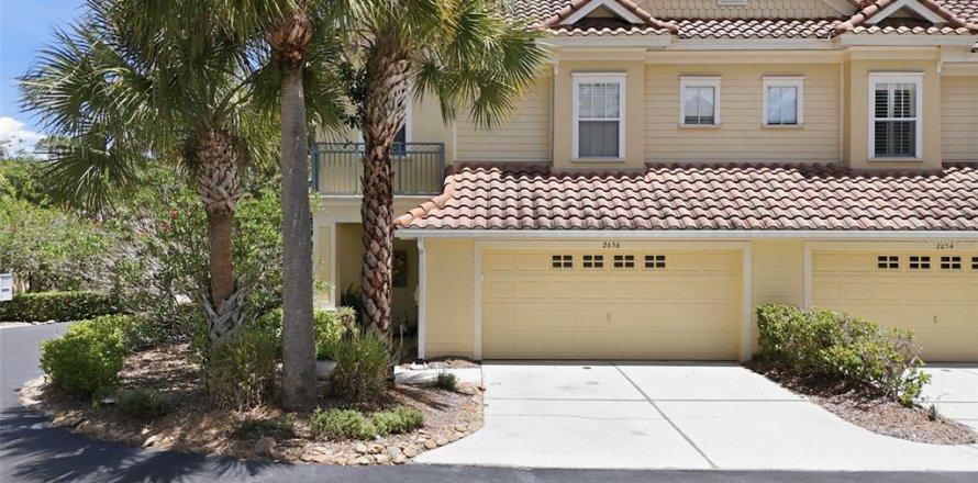 Townhouse in Palm Harbor, Florida 4 bedrooms, 215.35 sq.m. № 2223329