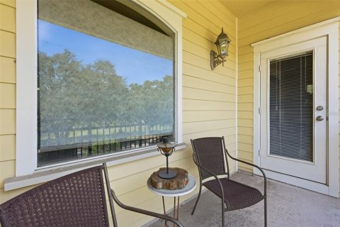 Townhouse in Palm Harbor, Florida 4 bedrooms, 215.35 sq.m. № 2223329 - photo 30