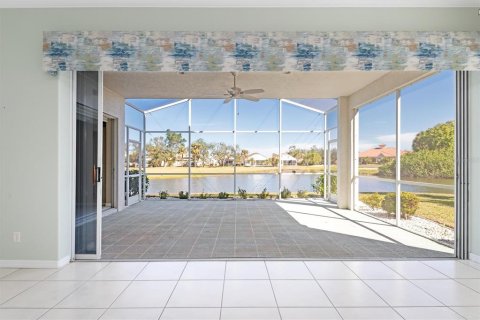 Casa en alquiler en Punta Gorda, Florida, 3 dormitorios, 192.96 m2 № 2091512 - foto 30