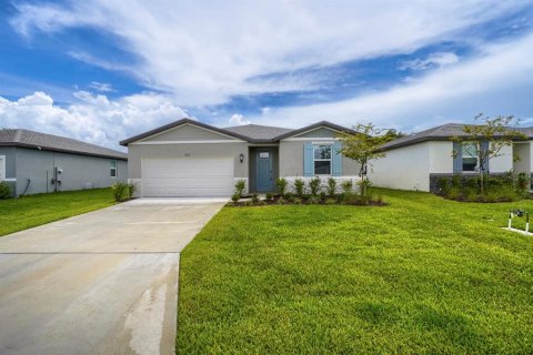 House in Parrish, Florida 4 bedrooms, 170.94 sq.m. № 2236998 - photo 4