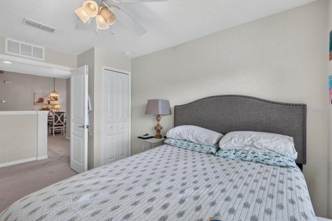 Condo in Four Corners, Florida, 2 bedrooms  № 2383411 - photo 21