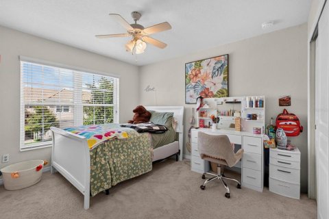 Condo in Four Corners, Florida, 2 bedrooms  № 2383411 - photo 17