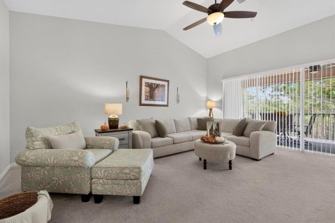Condo in Four Corners, Florida, 2 bedrooms  № 2383411 - photo 5