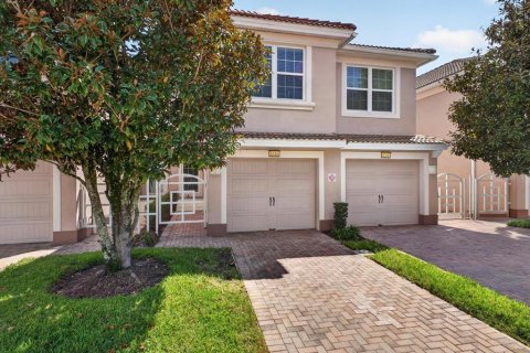 Condo in Four Corners, Florida, 2 bedrooms  № 2383411 - photo 2