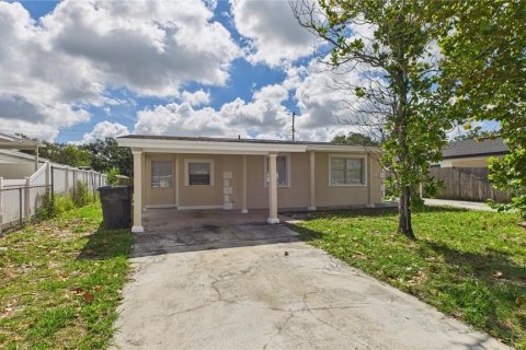 Villa ou maison à vendre à Tampa, Floride: 3 chambres, 101.73 m2 № 1916810 - photo 1