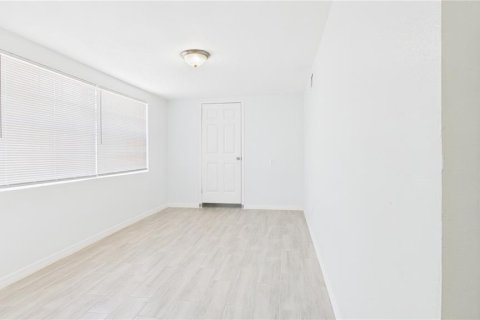Villa ou maison à vendre à Tampa, Floride: 3 chambres, 101.73 m2 № 1916810 - photo 16