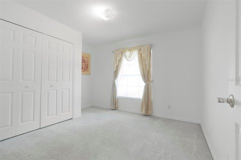 House in Zephyrhills, Florida 3 bedrooms, 130.34 sq.m. № 2294608 - photo 9