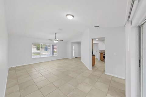 Casa en venta en Spring Hill, Florida, 3 dormitorios, 175.31 m2 № 2239892 - foto 11
