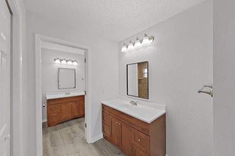 Casa en venta en Spring Hill, Florida, 3 dormitorios, 175.31 m2 № 2239892 - foto 29