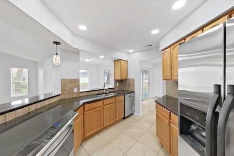 Casa en venta en Spring Hill, Florida, 3 dormitorios, 175.31 m2 № 2239892 - foto 24