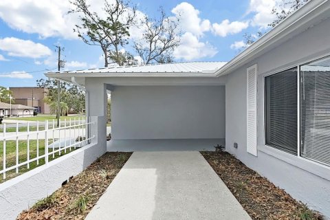 Casa en venta en Spring Hill, Florida, 3 dormitorios, 175.31 m2 № 2239892 - foto 7