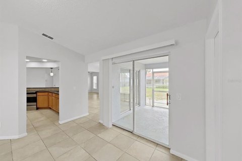 Casa en venta en Spring Hill, Florida, 3 dormitorios, 175.31 m2 № 2239892 - foto 12