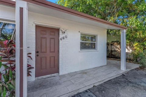 Villa ou maison à vendre à Oakland Park, Floride: 3 chambres, 96.25 m2 № 1999142 - photo 28