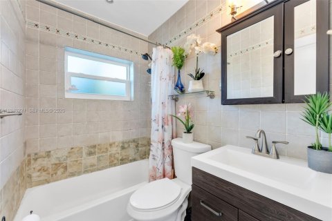 Villa ou maison à vendre à Oakland Park, Floride: 3 chambres, 96.25 m2 № 1999142 - photo 9