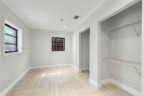 Villa ou maison à vendre à Oakland Park, Floride: 3 chambres, 96.25 m2 № 1999142 - photo 8