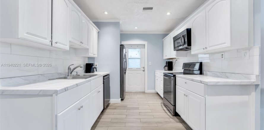 Villa ou maison à Oakland Park, Floride 3 chambres, 96.25 m2 № 1999142